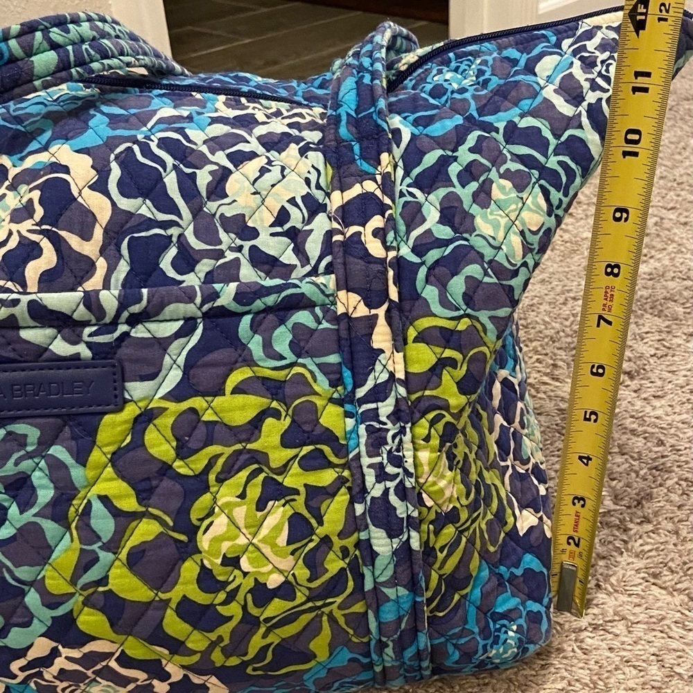 Vera Bradley | Katalina Blues Miller Travel Bag - Picture 6 of 8